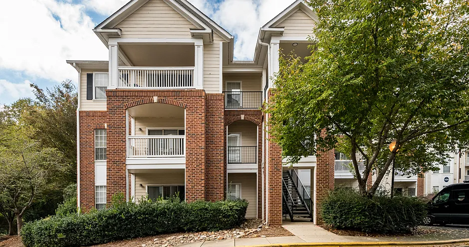 Montford at Madison Park Apartments — Photo 2