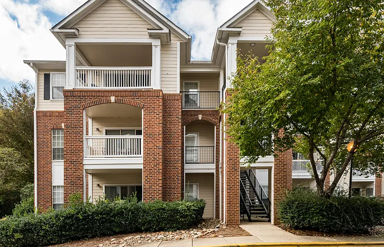 Montford at Madison Park Apartments — Photo 2