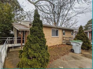 7112 N 38th Ct, Milwaukee, WI 53209