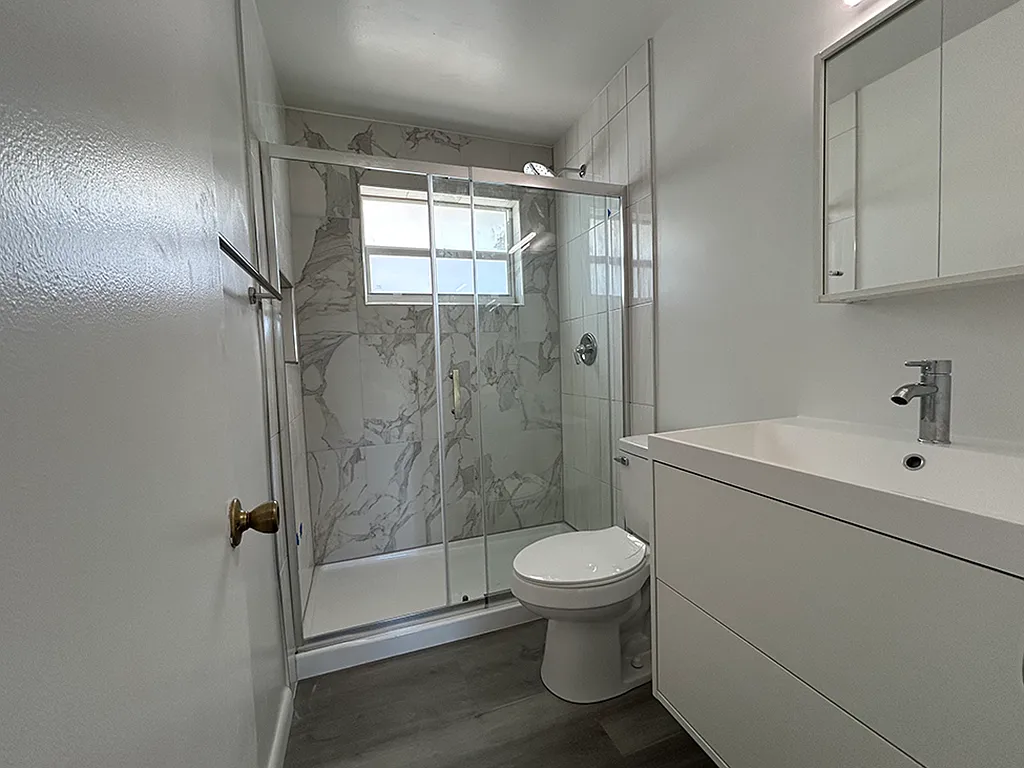 2 bed, 800 sqft, $2,100 — Photo 4