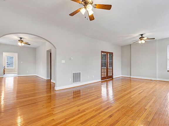 3rd image of 2732-2734 McNair Ave #2734-2F