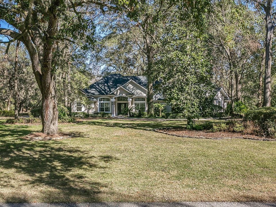 1st image of 3668 Shinnecock Ln