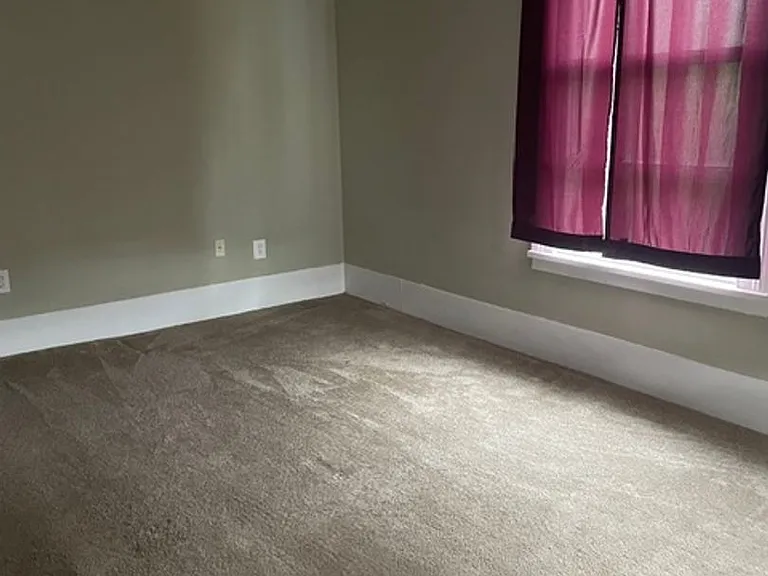 170 N Hicks St #4 — Photo 3