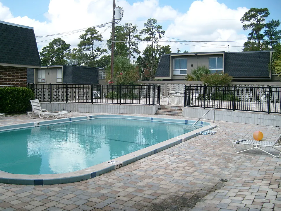 1700 SW 16th Ct #P02