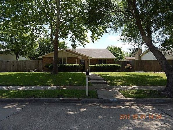 1st image of 2916 White Oak Dr