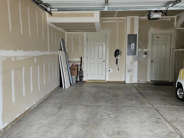 1728 Blenker Dr — Photo 23