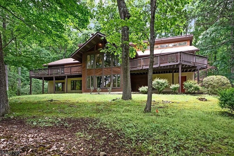 1st image of 37 Heather Ln
