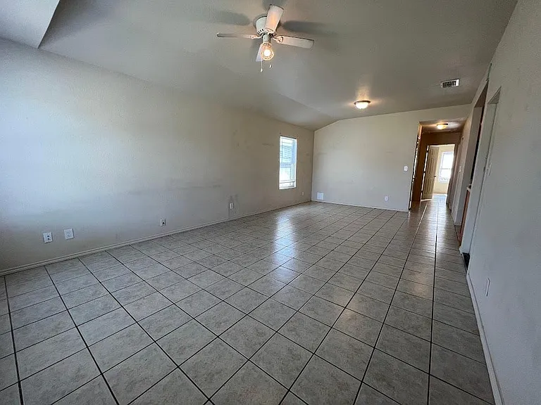 1210 Chaparral St #13B — Photo 15