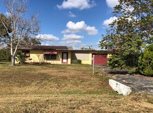 305 E Jersey Rd, Lehigh Acres, FL 33936