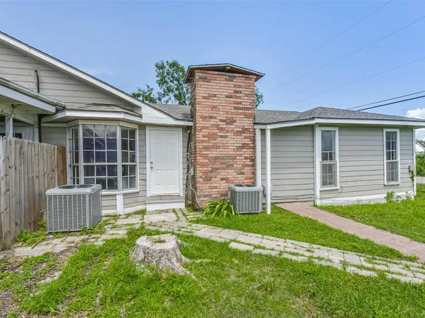14249 Brownsville St, Houston, TX 77015