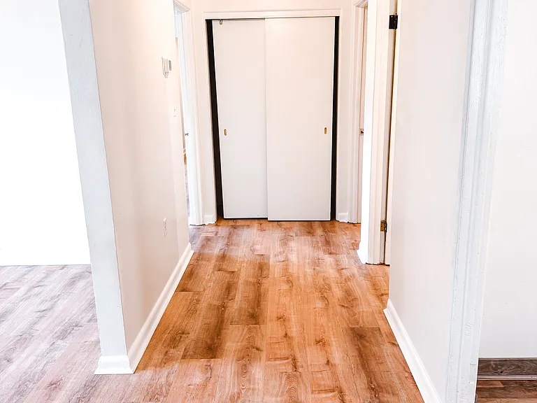 224 E Pitt St #20 — Photo 2