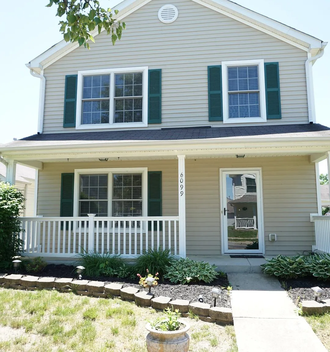 3 bed, 1584 sqft, $2,100 — Photo 1