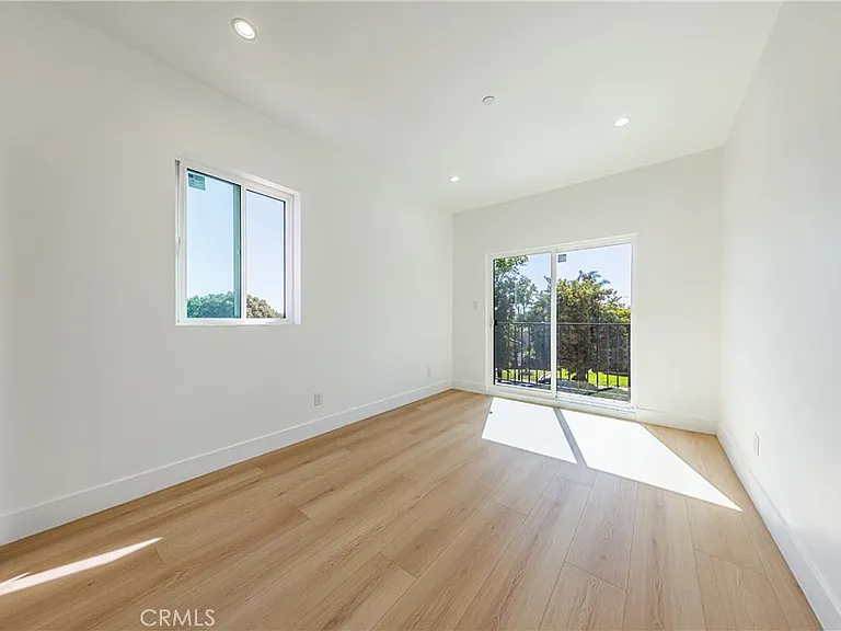 1332 S Longwood Ave #1 — Photo 24