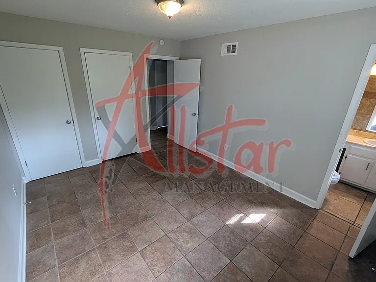 2920 Valleybrook Rd — Photo 10