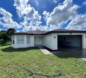 559 Bourse Cir, Lehigh Acres, FL, 33974