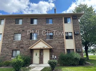 3 Echo Ct APT 5, Vernon Hills, IL 60061