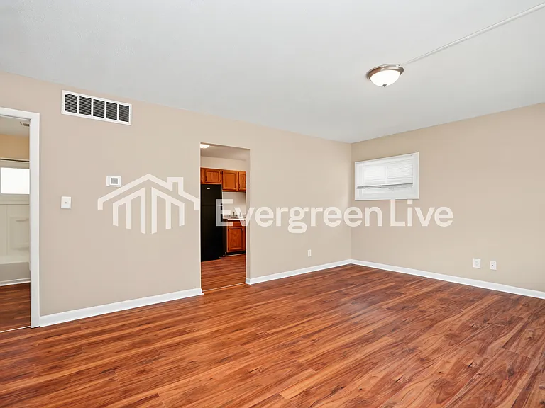 2417 Dawnlight Ave — Photo 5