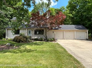 12666 Dundee Dr, Grand Ledge, MI