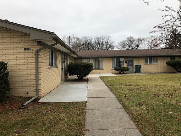 2nd image of 2057 Electric Ave