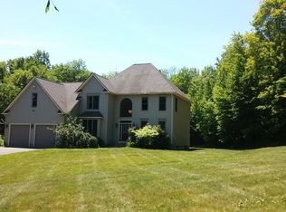 79 Crooked Ledge Rd, Southampton, MA 01073