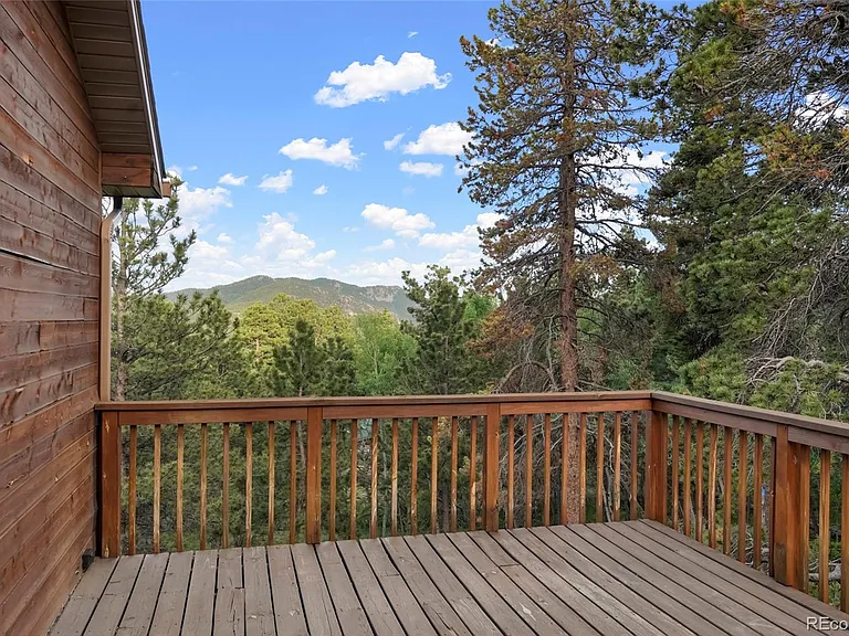 687 Crescent Lake Rd — Photo 34