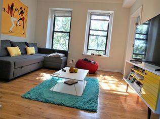 863 N Marshfield Ave, Chicago, IL 60622