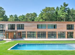 15 Crooked Hwy, East Hampton, NY 11937