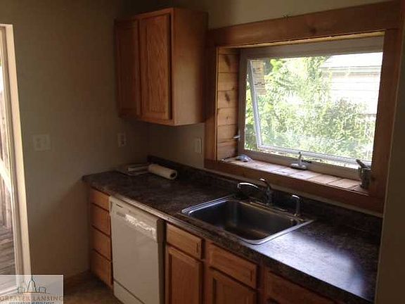 5th image of 6199 E Towar Ave