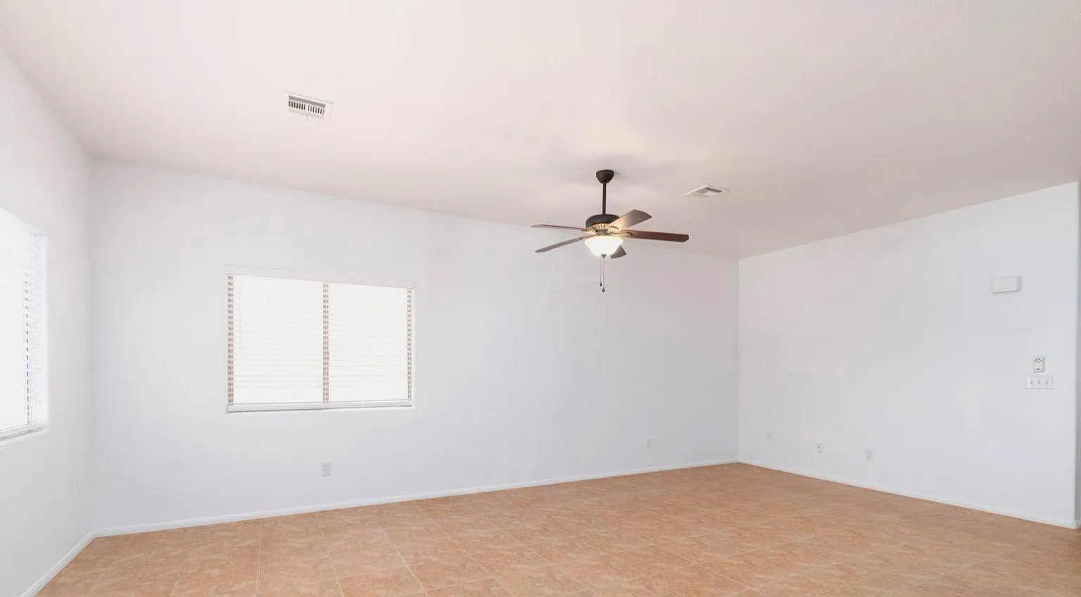 470 Turtle Back Rd — Photo 4