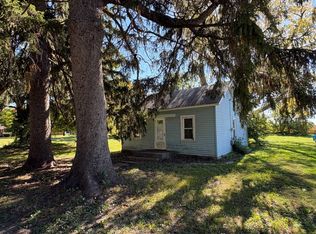 190 W Gossett St, Roseville, IL 61473