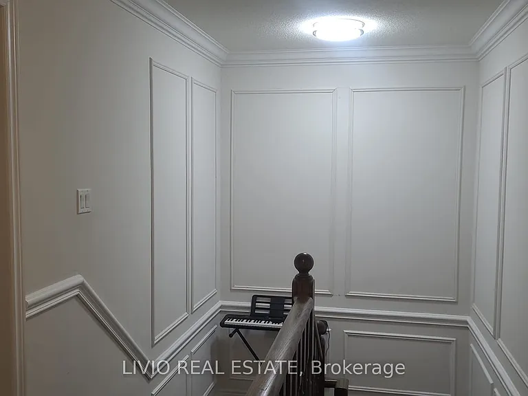 448 Black Cherry Cres — Photo 12