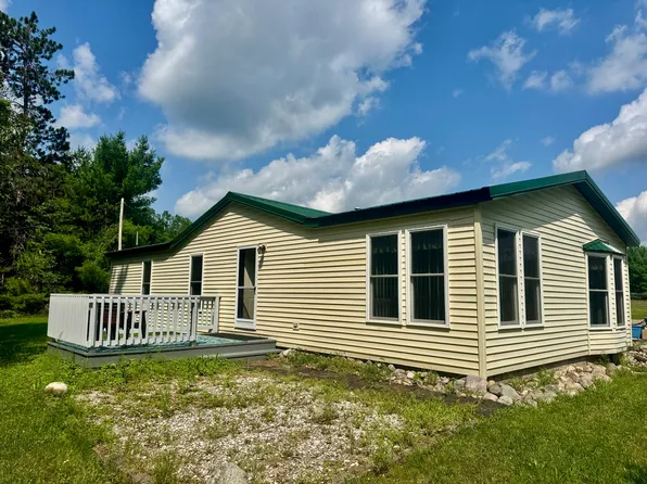 905 E Helmer Lake Rd, Mio, MI 48647