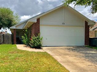 104 Waterford Dr, Victoria, TX 77901