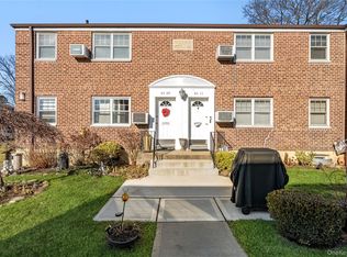 63-09 252nd Street #4-1322, Little Neck, NY 11362