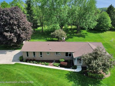 10079 Woodland Acres Dr, Grand Ledge, MI, 48837