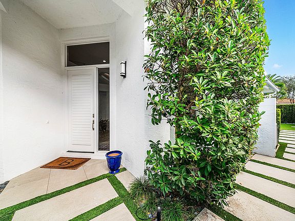 4th image of 2224 NW 62nd Drive