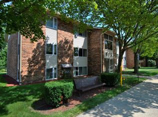 Bluewater Townhouses, Pt Huron, MI 48060