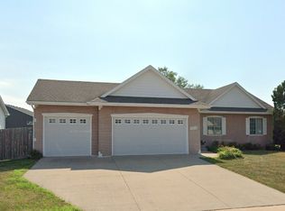 1415 SE Rosenkranz Dr, Waukee, IA 50263