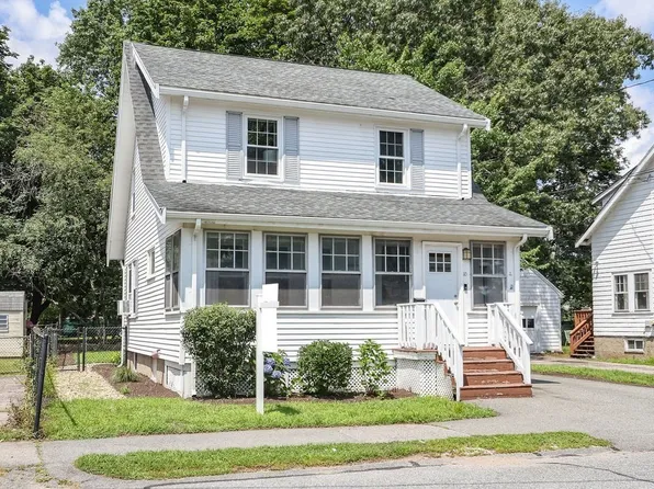 10 Hillside Rd, Dedham, MA 02026