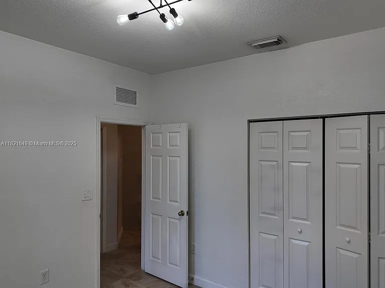 10269 NW 32nd Ter — Photo 8