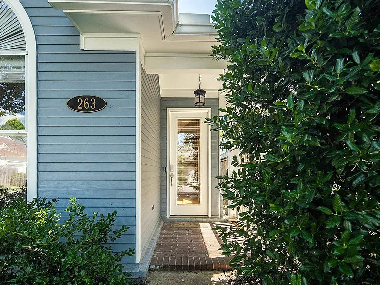 263 Island Village Dr — Photo 3