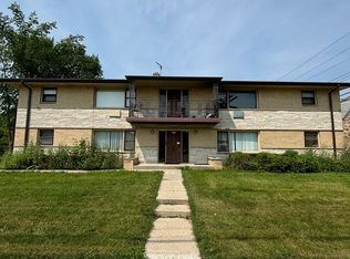 4825 N 105th St APT 4, Milwaukee, WI 53225