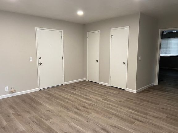 3rd image of 824 Blair Ave APT 2