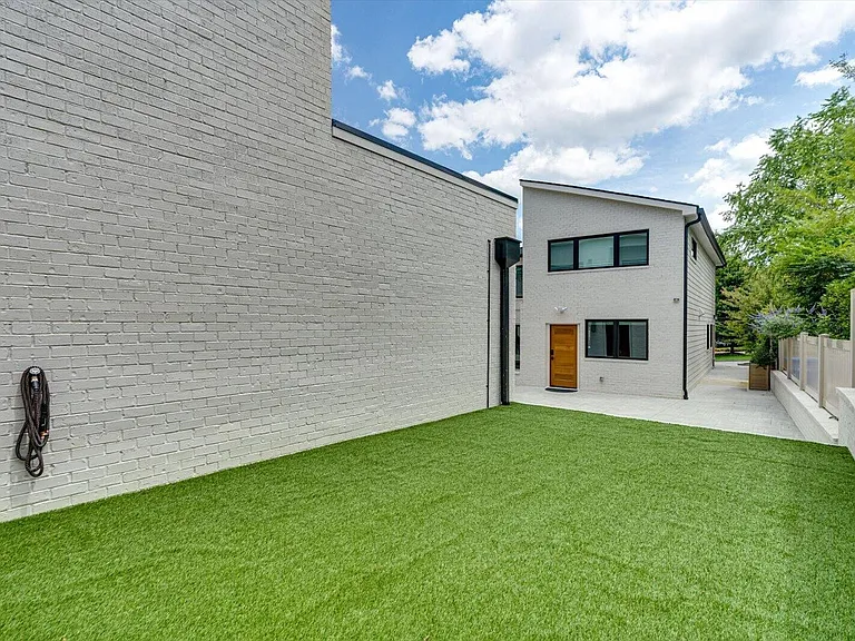 503 Winston Rd #11 — Photo 11
