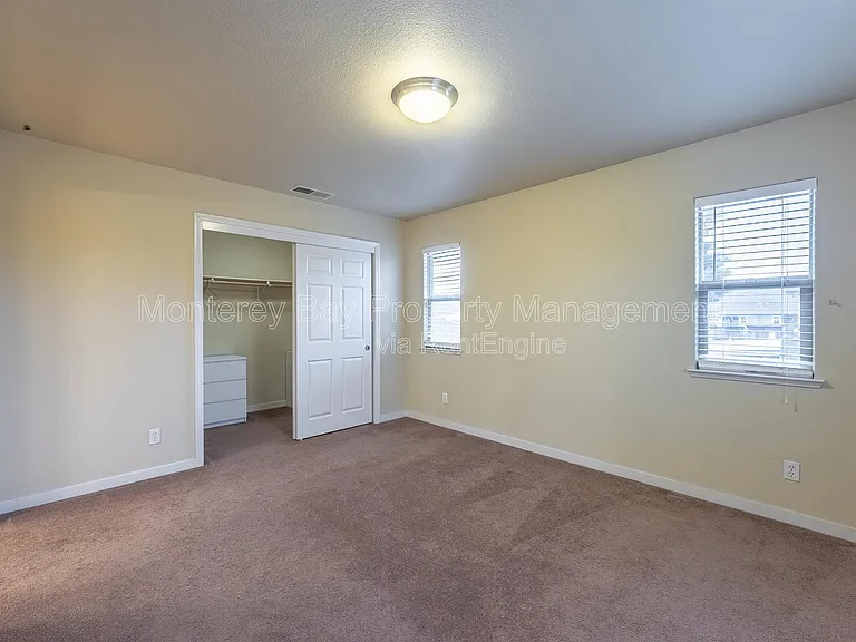 594 Lopez Ave — Photo 21