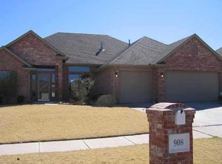 908 NW 179th Cir, Edmond, OK 73012
