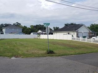 Palmetto St, Lafitte, LA 70067