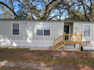 38541 Dennis Ln, Zephyrhills, FL 33540