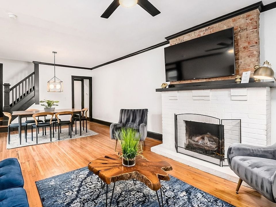 1st image of 422 Stewart Ave #422