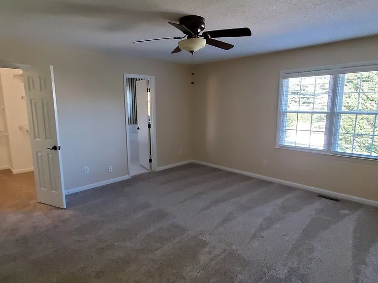5443 Winters Way — Photo 13